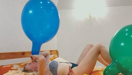 Alla destroys three 17-inch balloons with long necks!!!