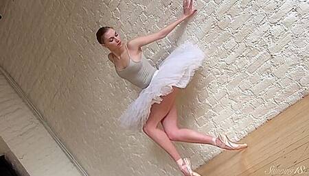 Annett A - Naked Ballet P2