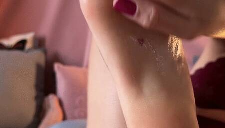 Footjob with a happy ending