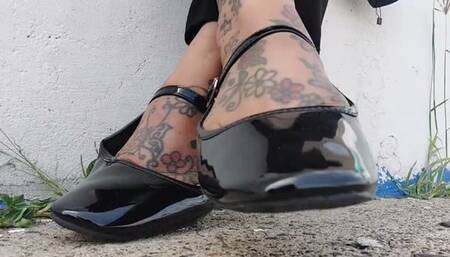 Giantess unaware Black Ballet slippers toe tapping shoeplay