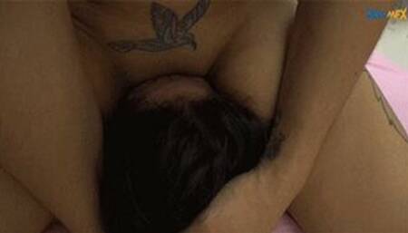 Facesitting 2 In 1 - Clip 4