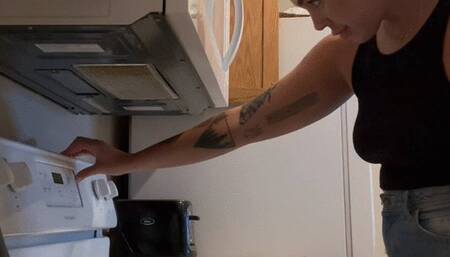 VORE POV - Unaware Giantess Devours Yummy French Fries