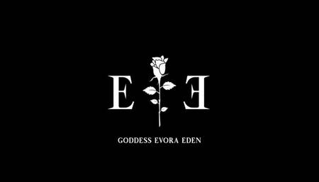 Evora Tease's her Latex Bimbo Candi