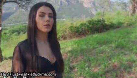 creampie gorgeous italian woman valentina nappi finds the perfect