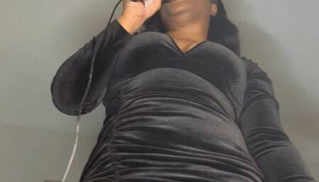 News Reporter Turns Into Giantess