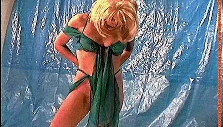 Dru Berrimore Green Sash And Thong Strip Screen Size 720x480 MP4