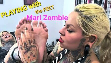 PLAYING WITH THE FEET MARIZOMBIE