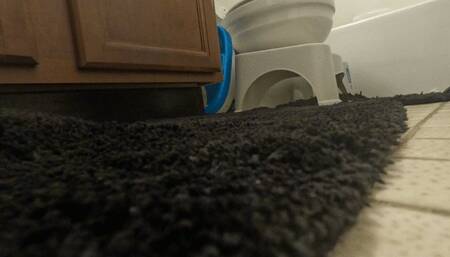 Teenie Frank Falls Into Giantess Toilet1080