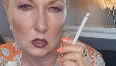 Hard barking smoker cough with lots of nicotine spit - Purple Lips and EVE 120s