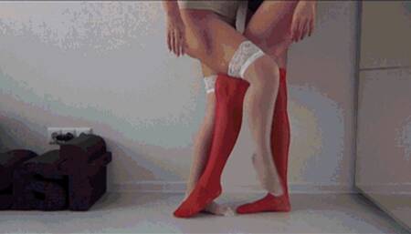 TWO LESBIANS AND SEXY STOCKINGS (cl)