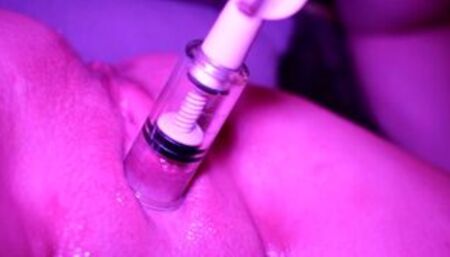 Pussy Clit Pump Lick @ HaevenSynt