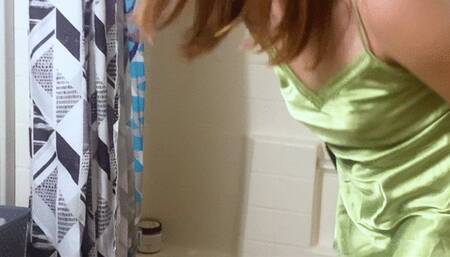 goddesses piss on slave 1080