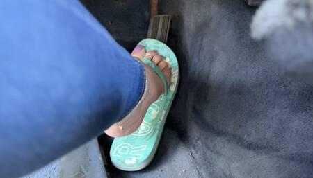 1990 Lincoln TownCar Dry Pumping in the Junkyard