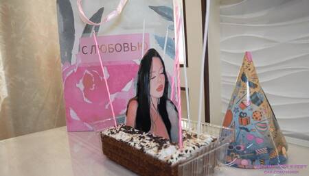 ALSU, DORI and RACHEL - It seems like there's an uninvited guest at our party! (4K)