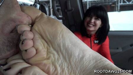 Stinky Feet Prisoner with Dazey SD MP4