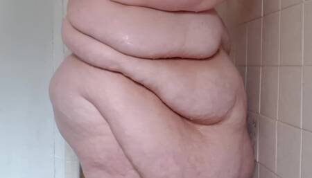 SSBBW BBW SHOWER GODDESS BELLY PLAY & JIGGLING