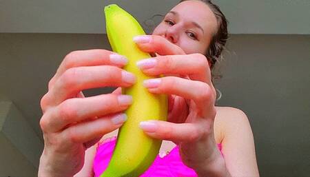 Natural Nails Vs Banana (mkv)