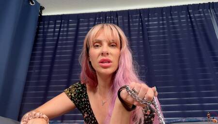 MILF Vicky Vixx Trains Her Bad Step-son To Be Her Puppy mobile