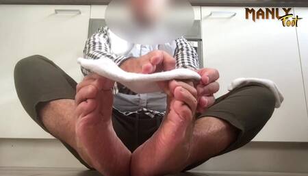 Pastizzi or Pies - What Will You Be Having? - Cum Feet Socks Series - Manlyfoot - Cum Tasting
