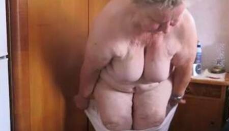 OMAGEIL All old mature women masturbate