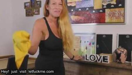 creampie busty booty mom with a thirsty vagina