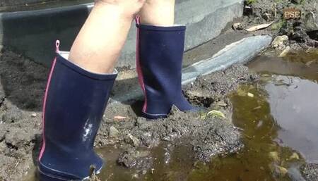 MB215 CBT-GFV-Evil and dirty Rubber Boots 1