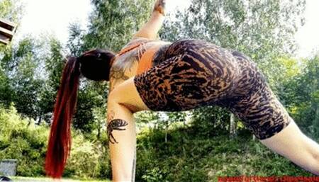 stinking exercising in public park