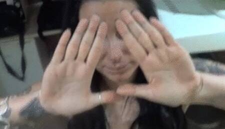 PERFECT SMELL OF THE HAND-FULL VIDEO-MP4