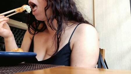 Sushi Stuffing and Belly Play [MOV]