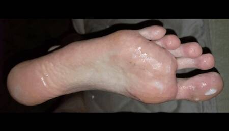 Anna - Worshipping her smelly feet after running and covering them with cum (4K)