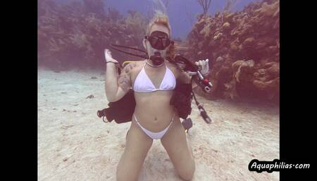 Aquaphilias- Kelli Curtis- Ocean Reef Dive- Strips out fo her bikini during her SCUBA Dive then Masturbates under the sea