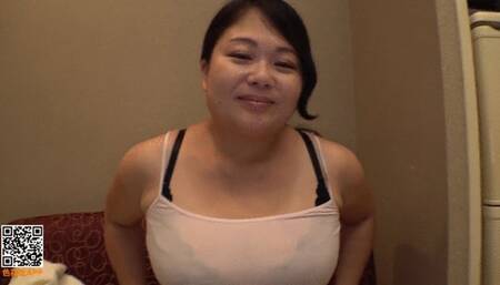 BBW ASIAN CLOSE SHAVE PUSSY