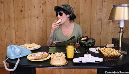 New Captain Is Welcomed With Fattening Feasts Resulting In Rapid Weight Gain , FULL VERSION -MOV 1920x1080p