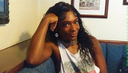 Parading Paris: Lunch Date SD WMV