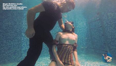 241-1 Bex_underwater wrestling and masturbation