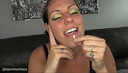 Amazon Giantess Vanessa Rain Farts On Tiny Humans Before Eating Them (SD 720p WMV)