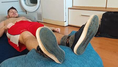 Petrusik Upperbody & Foot Tickling + Worship