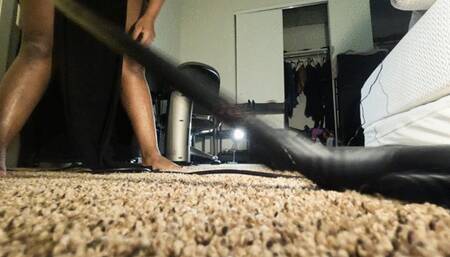 Teenie Watch Sexy Giantess Vacuum POV 4k