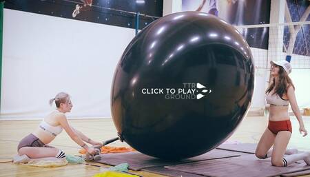 [Cosette & Stashia] Pumping Black Giant to Pop (720x400)