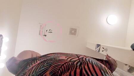 squatting bbw fat Boricua ass