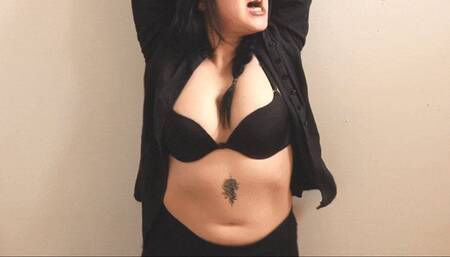 Matrix Bug in Belly Button - 1080wmv