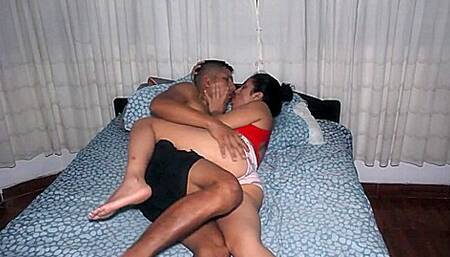 Padrastro Pervertido Me Mete En Su Cuarto - Garganta Profunda P1