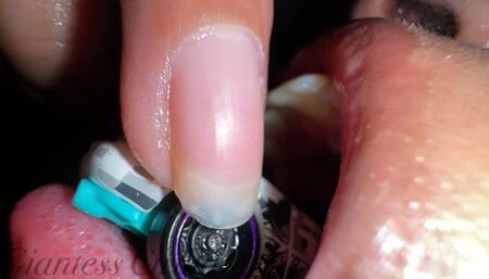 Giantess Cirilla - Spit Shine