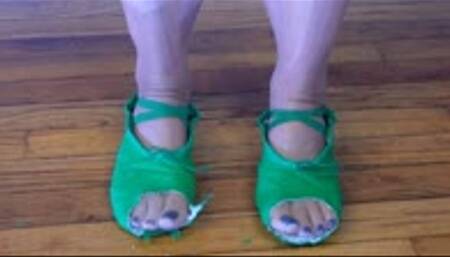 Foot GROWTH Compilation! Shoe and Sock Destruction MP4 1080