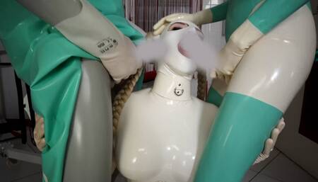 Blowjobs for the Doctor and the Latexnurse