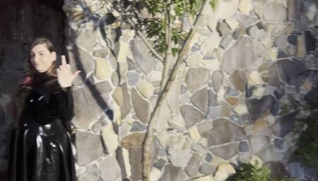 Electro play, boxing gloves and humiliation of a slave in the dark