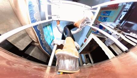 4K GAOYU Office Sandals Tread on Dwarves 360VR