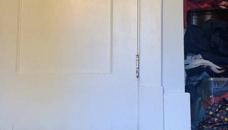 Giantess punishes naughty tiny pet