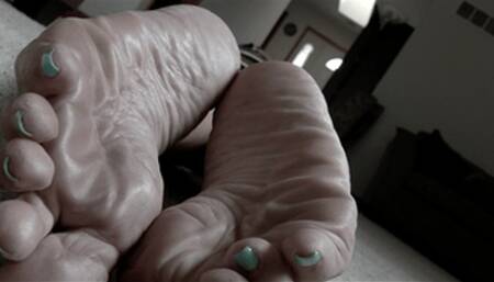 Surrender To Me - Full Movie