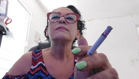 Sexy secretary smoke break l